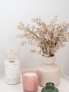 Home-Design-Coastal-Pops-of-colour-styling